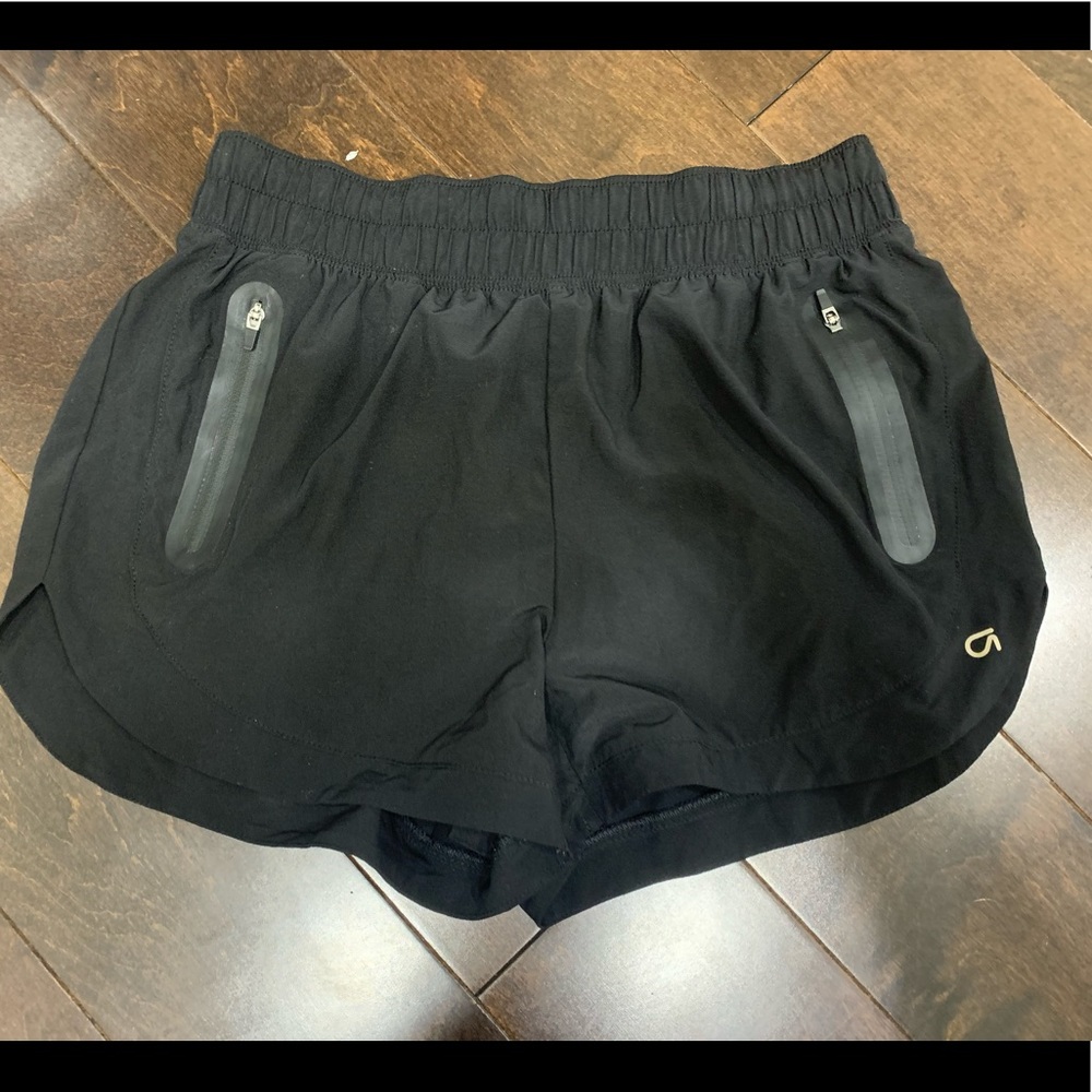 Gap shorts